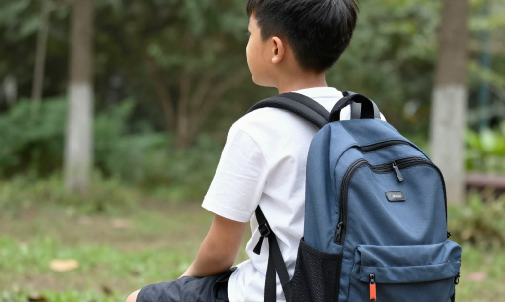 Mon enfant a du mal à se faire des amis : TDAH et TSA